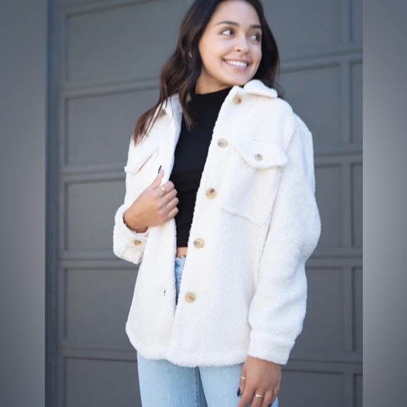 Deluc Jackets & Blazers - BRAND NEW & NEVER WORN Deluc Ezra White Sherpa Shacket SMALL $90 OBO